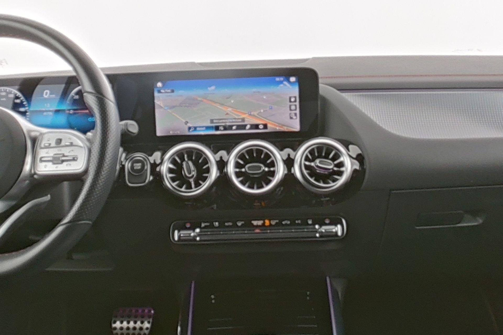 certified-namur-mercedes-benz-eqa-250-amg-line-w1n2437011j012590-15.jpg