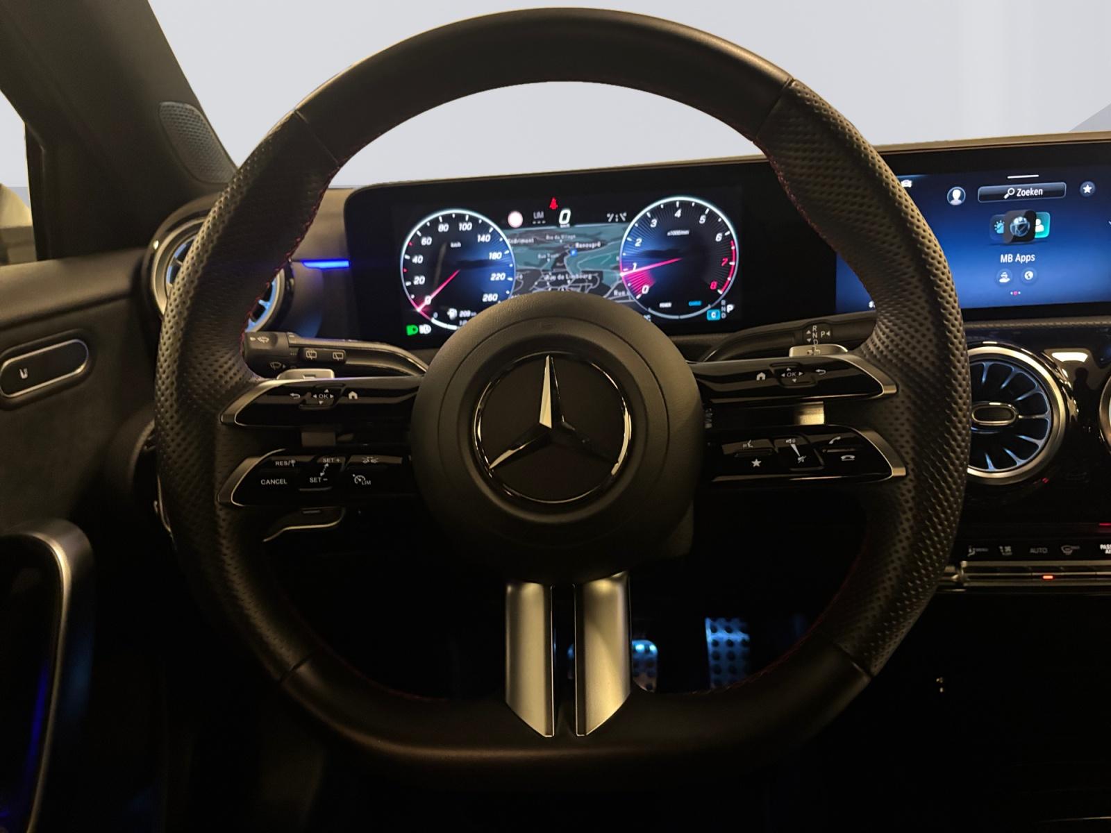 certified-verviers-mercedes-benz-classe-a-amg-line-w1k3f8eb6sj464241-12.jpg