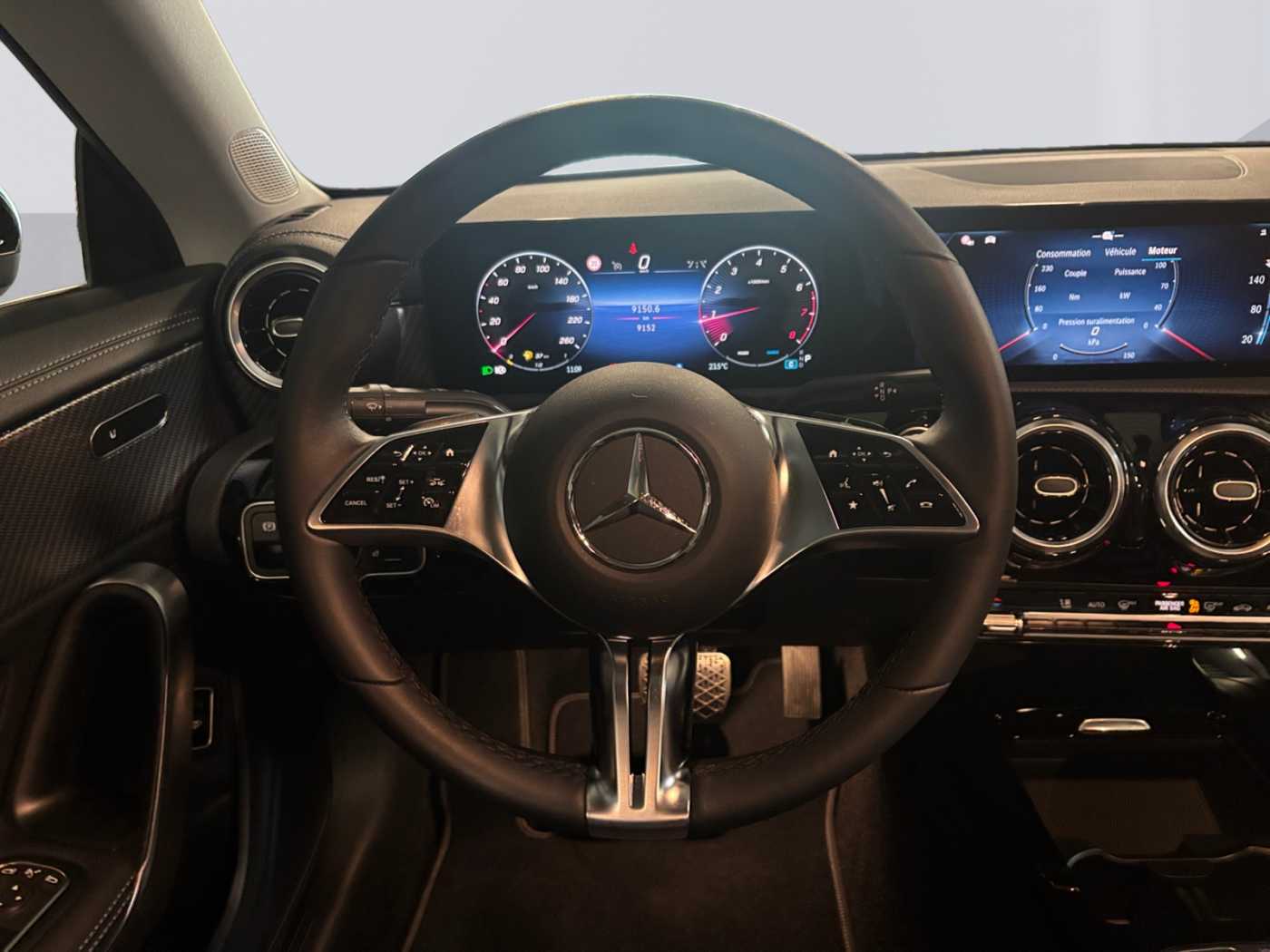 xxl_kfz114725260_w1k5j8eb3sn491011_11_steering-wheel-driver.jpg
