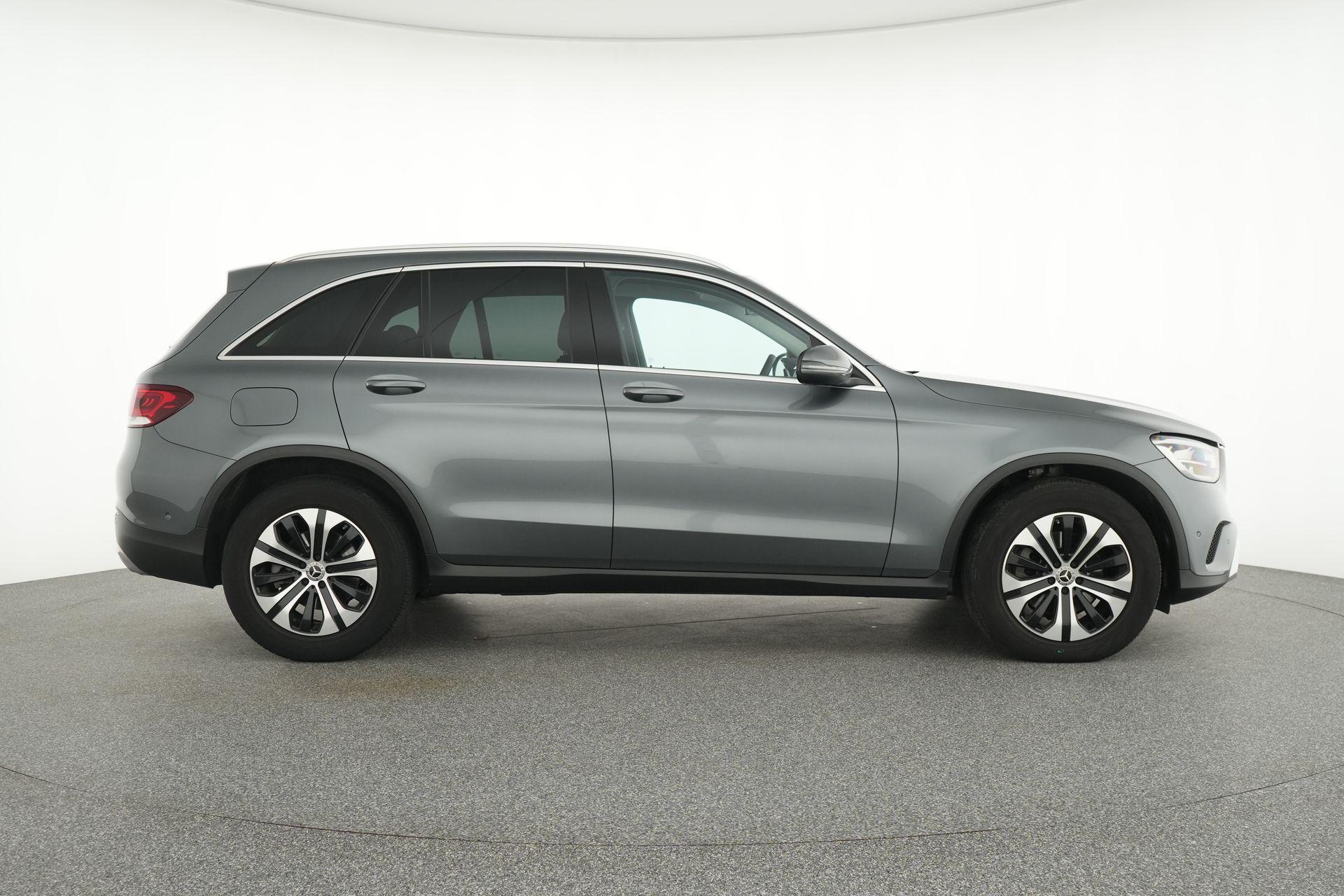 certified-namur-mercedes-benz-glc-200-d-w1n2539131g002147-8.jpg