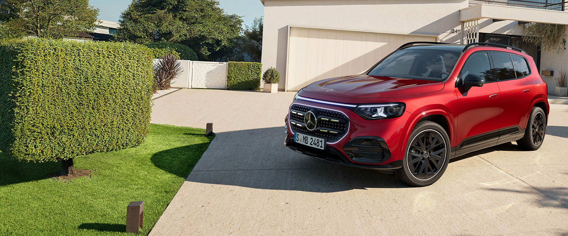 Mercedes-Benz-GLB-12_banner