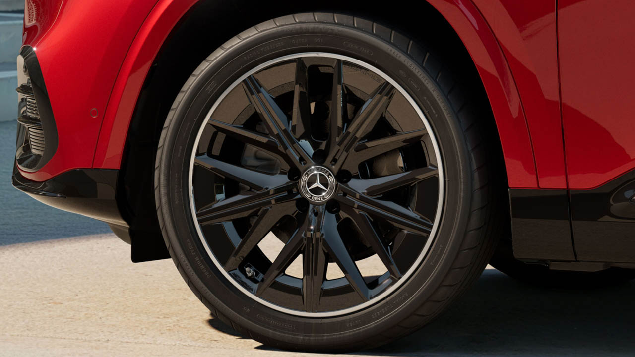 Mercedes-Benz-GLB-14