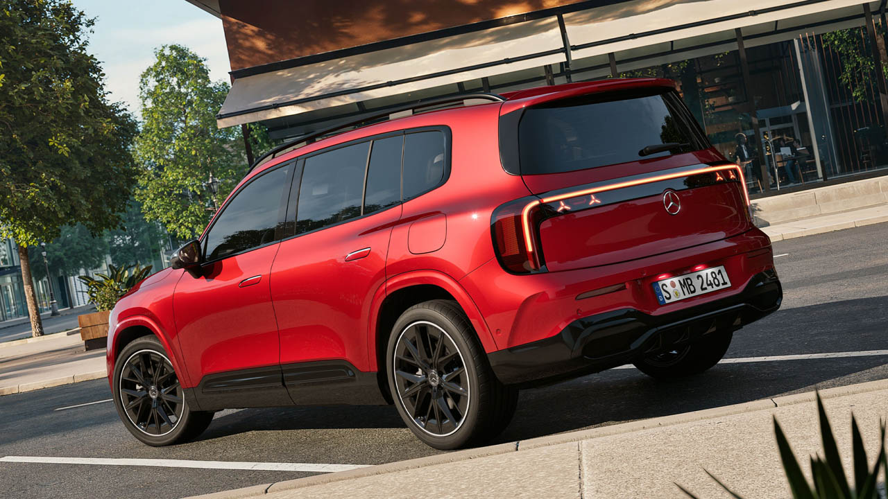 Mercedes-Benz-GLB-15