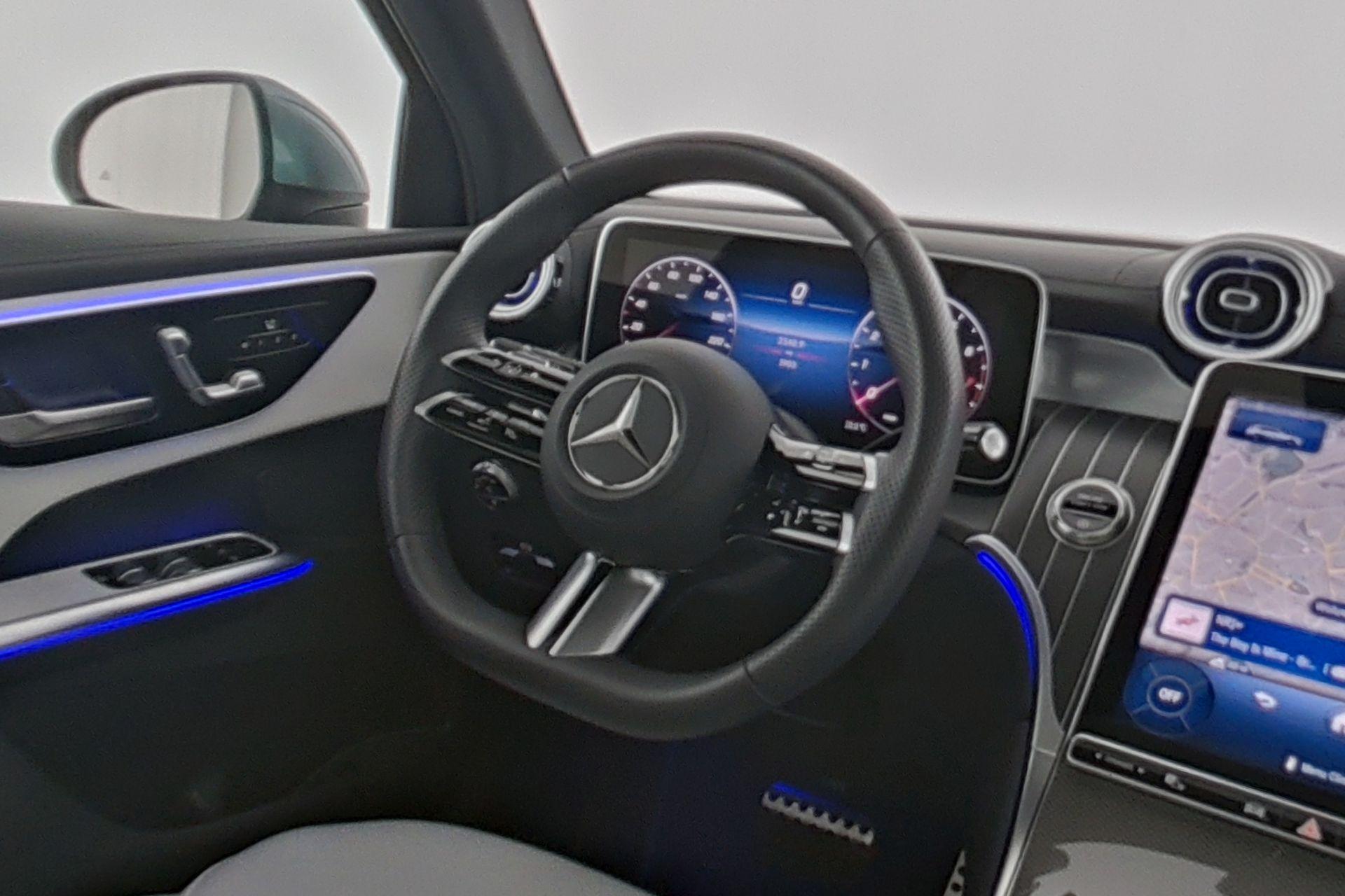 certified-alleur-mercedes-benz-glc-200-4matic-amg-line-w1nkm5bb6sf310414-13-20260501235822.jpg
