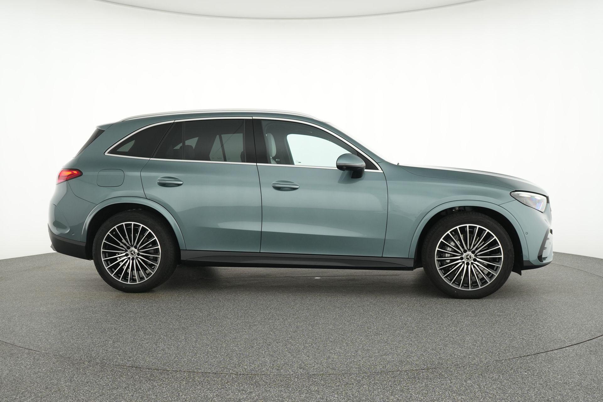 certified-alleur-mercedes-benz-glc-200-4matic-amg-line-w1nkm5bb6sf310414-9-20260501235820.jpg