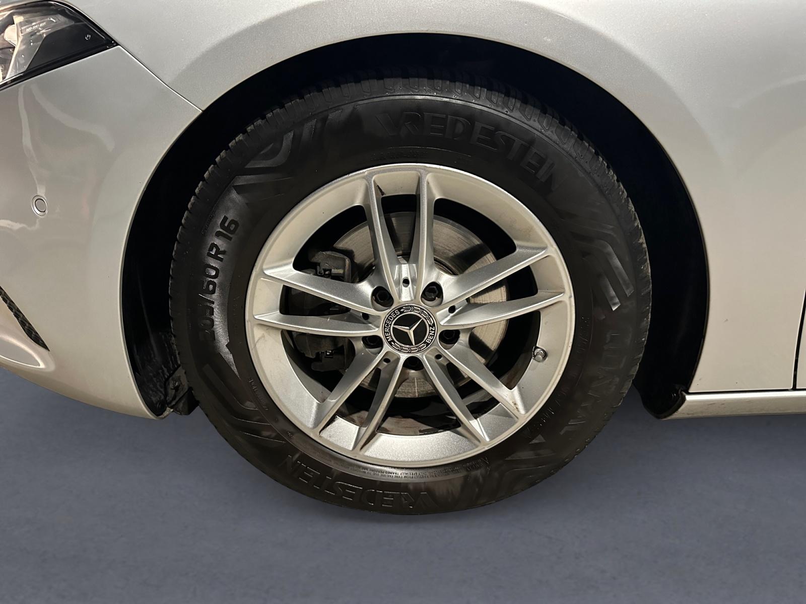 certified-beyne-heusay-mercedes-benz-a-180-d-wdd1771031j159796-14-20251230153016.jpg