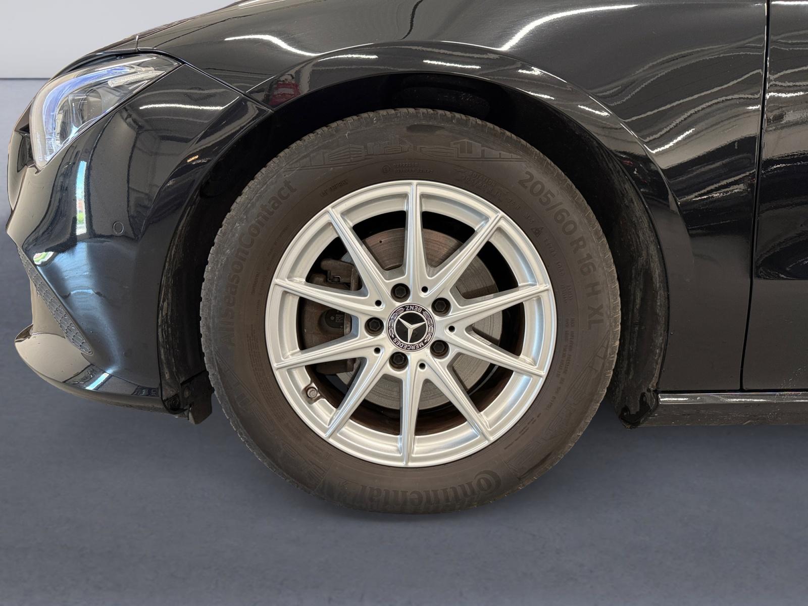 certified-namur-mercedes-benz-cla-180-d-shooting-brake-w1k1186031n155019-4-20260526125745.jpg