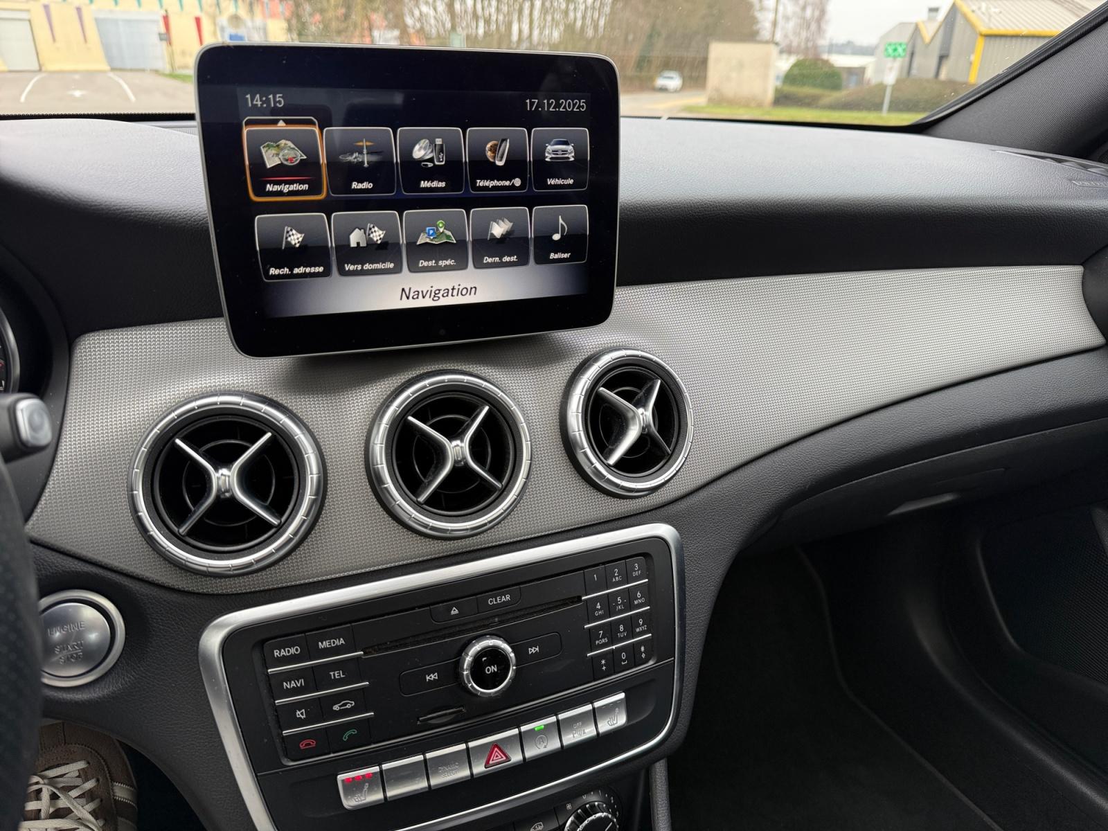 certified-namur-mercedes-benz-cla-180-d-urban-wdd1173121n675073-17-20251218115023.jpg