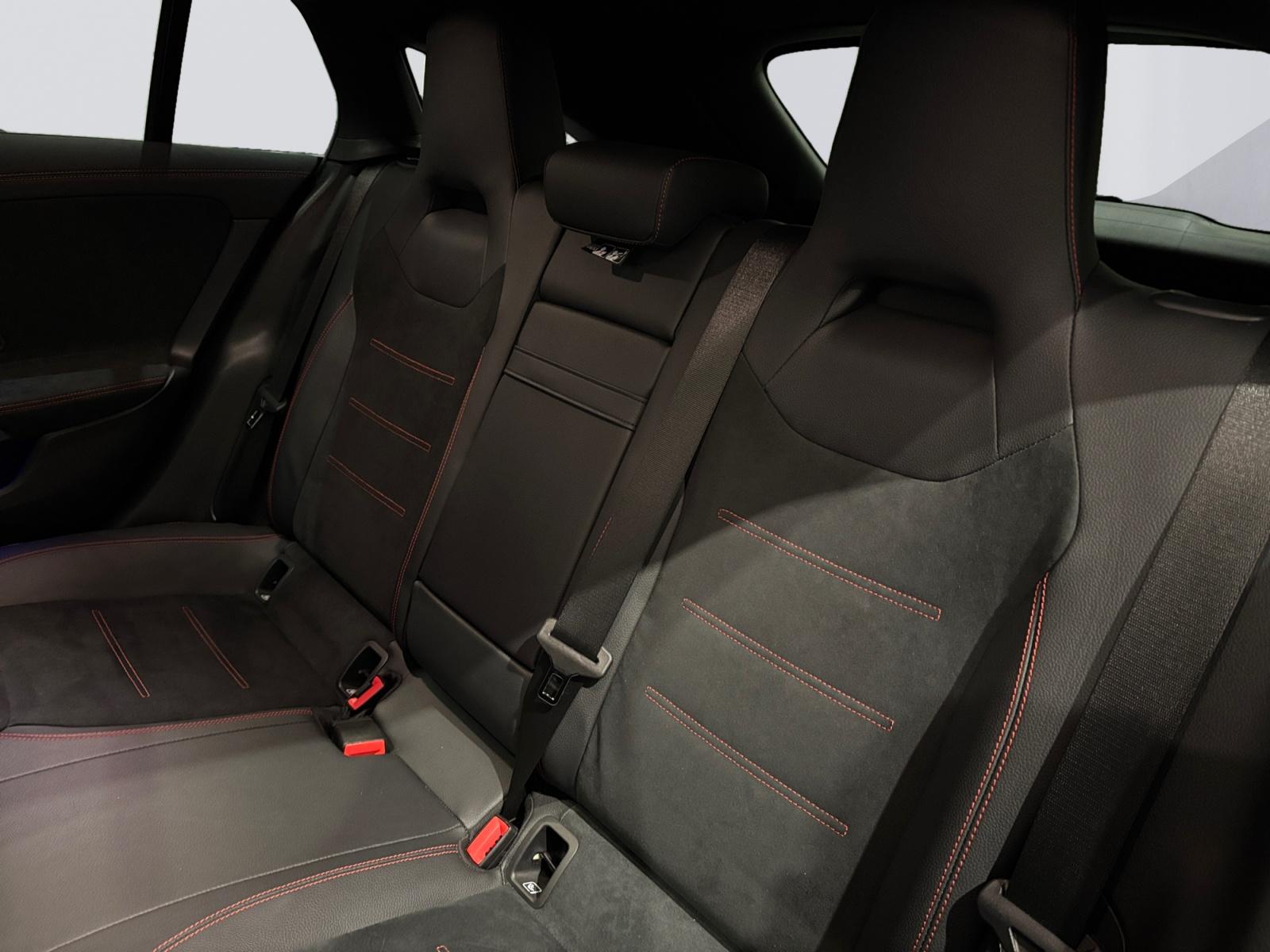 certified-alleur-mercedes-benz-cla-shooting-brake-180-d-amg-line-w1k5m1abxpn325743-14-20260427135912.jpg