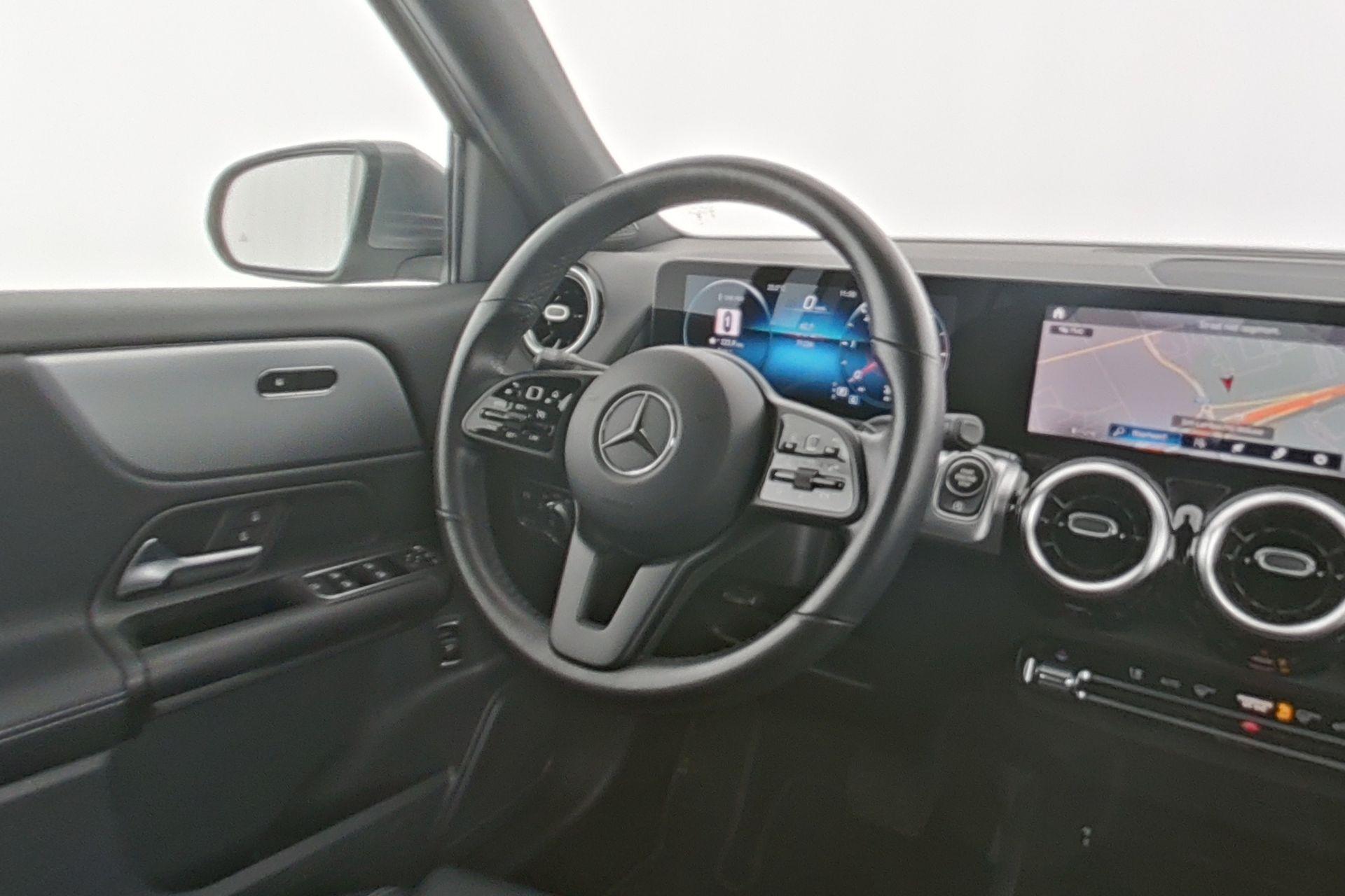 certified-namur-mercedes-benz-glb-180-d-style-w1n2476101w158337-13-20260514003626.jpg