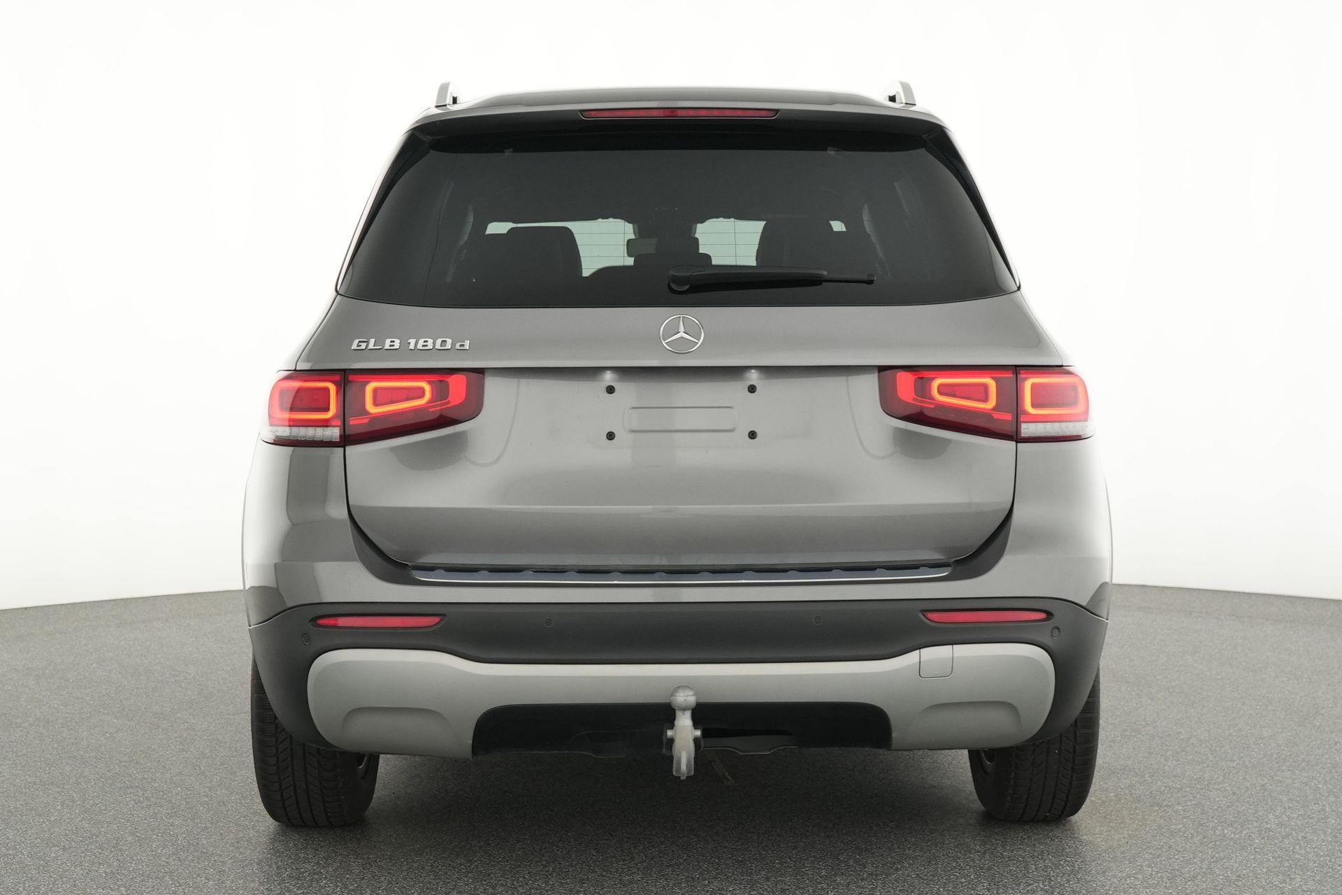 certified-namur-mercedes-benz-glb-180-d-style-w1n2476101w158337-7-20260514003622.jpg