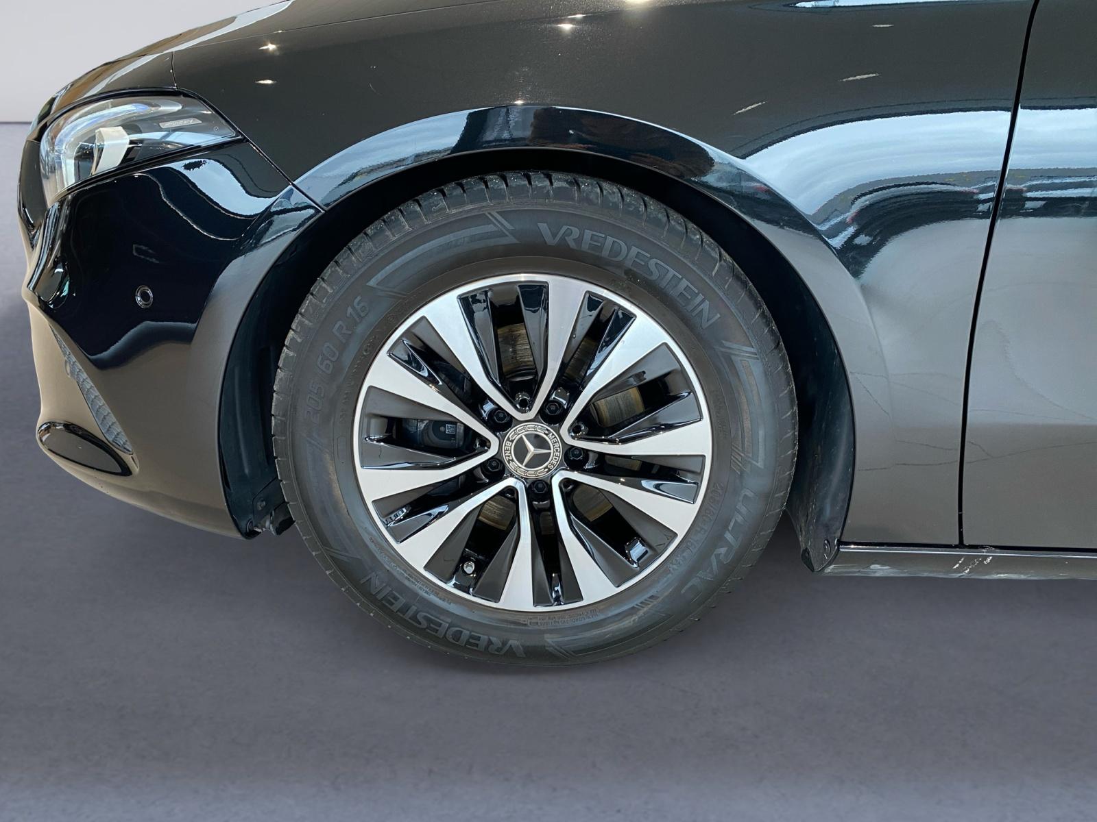 certified-eupen-mercedes-benz-a-berline-a-180-w1k1771841j325134-14-20260202152009.jpg