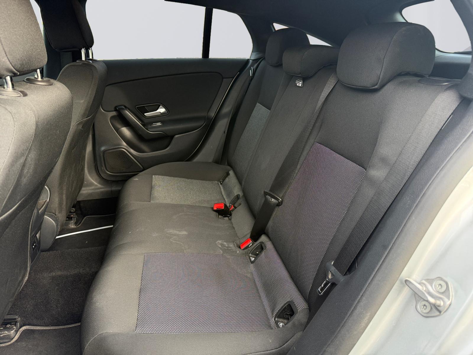 certified-namur-mercedes-benz-cla-180-serie-w1k1186841n184145-18-20260402133532.jpg