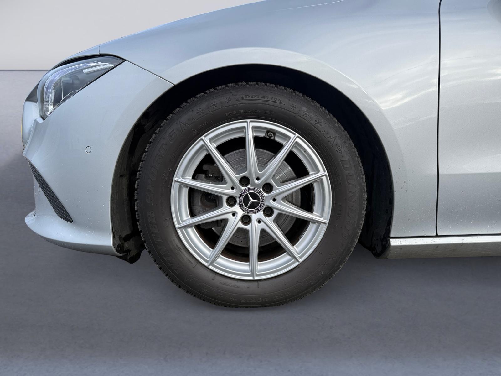 certified-namur-mercedes-benz-cla-180-serie-w1k1186841n184145-4-20260402133519.jpg