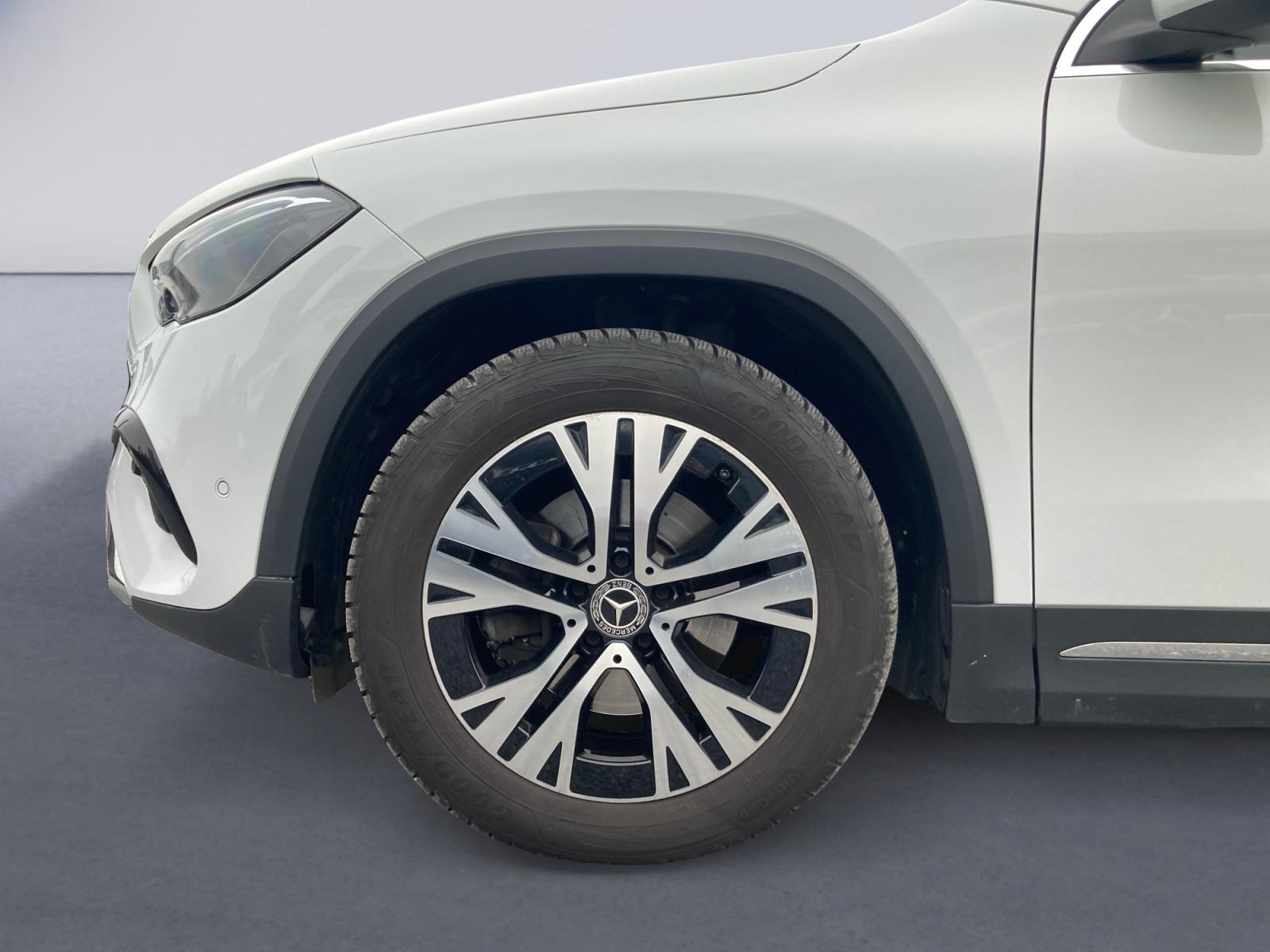 certified-namur-mercedes-benz-gla-200-d-luxury-line-w1n4n1cb8rj588347-4-20260507132354.jpg
