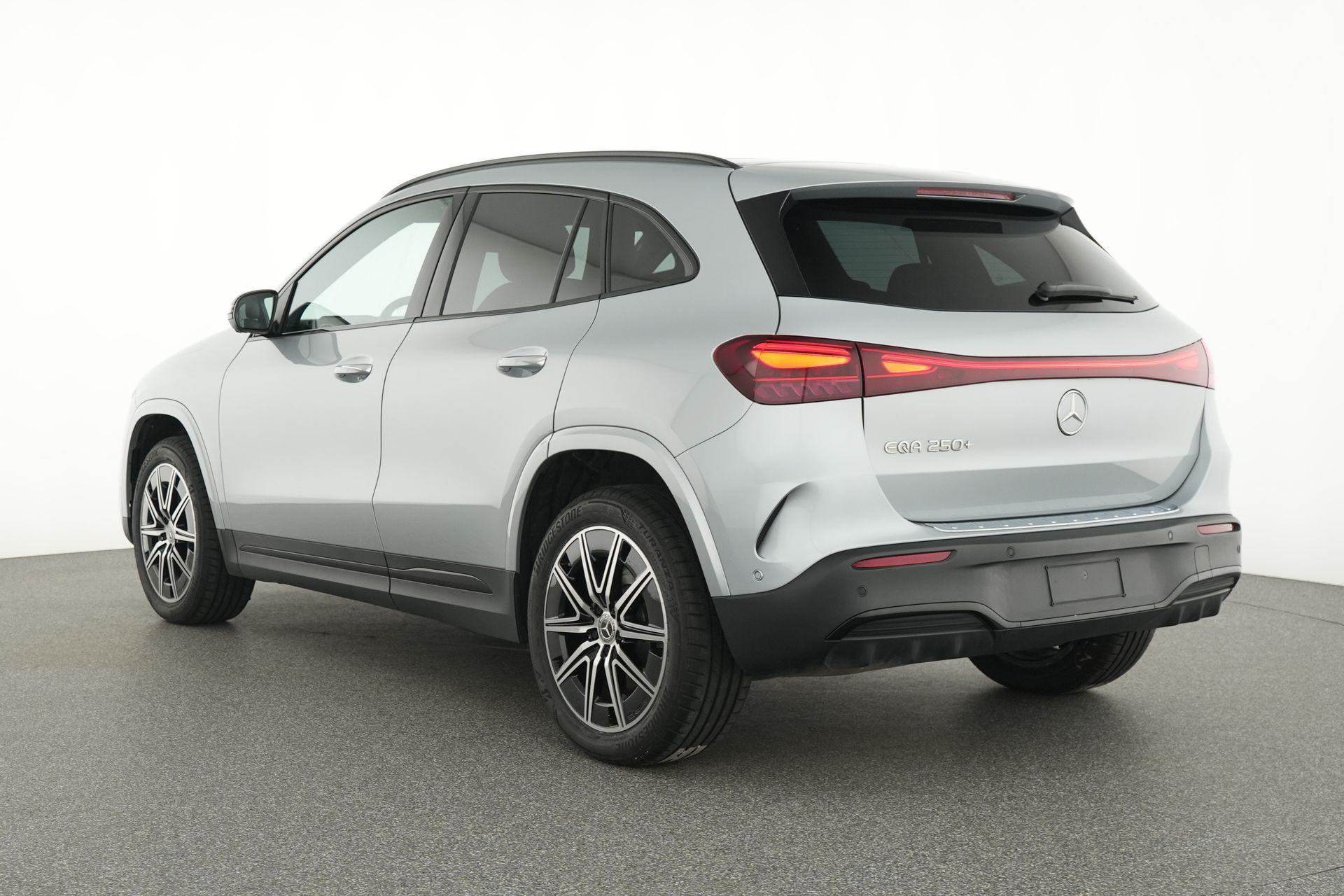 certified-alleur-mercedes-benz-eqa-250-amg-line-w1n9n0cb5tj171968-3-20260504132933.jpg