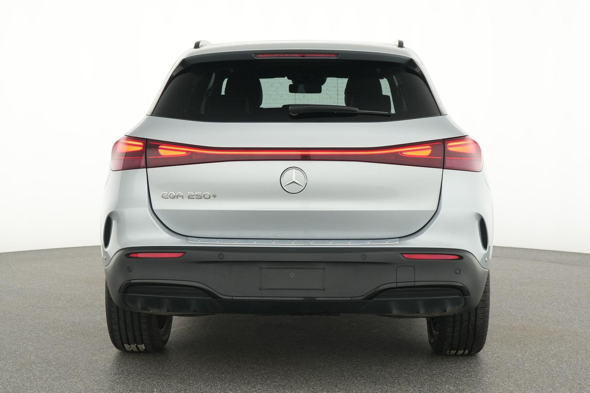 certified-alleur-mercedes-benz-eqa-250-amg-line-w1n9n0cb5tj171968-7-20260504132936.jpg