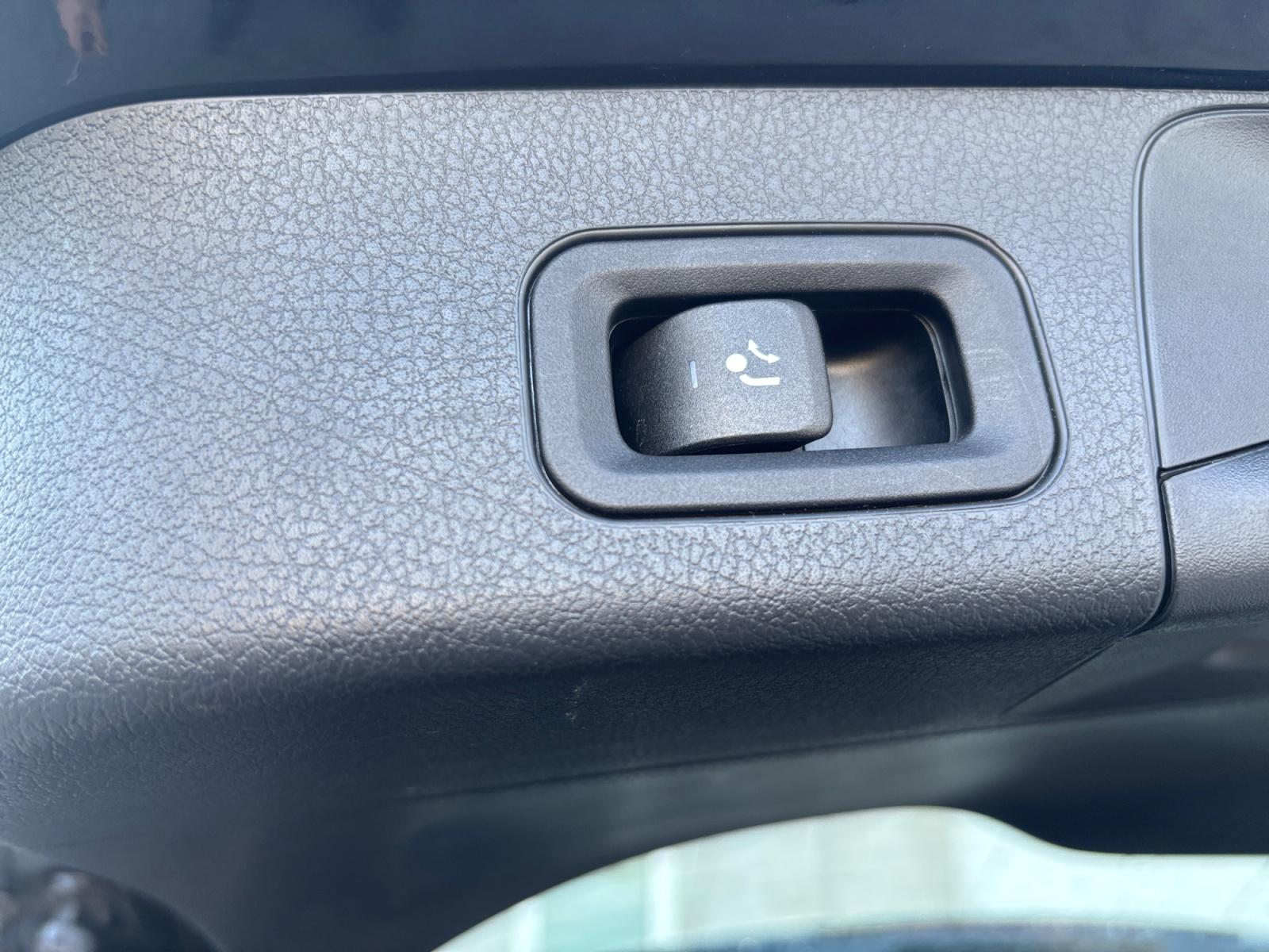 certified-arlon-mercedes-benz-glb-180-d-style-w1n2476101w155774-19-20260507133259.jpg