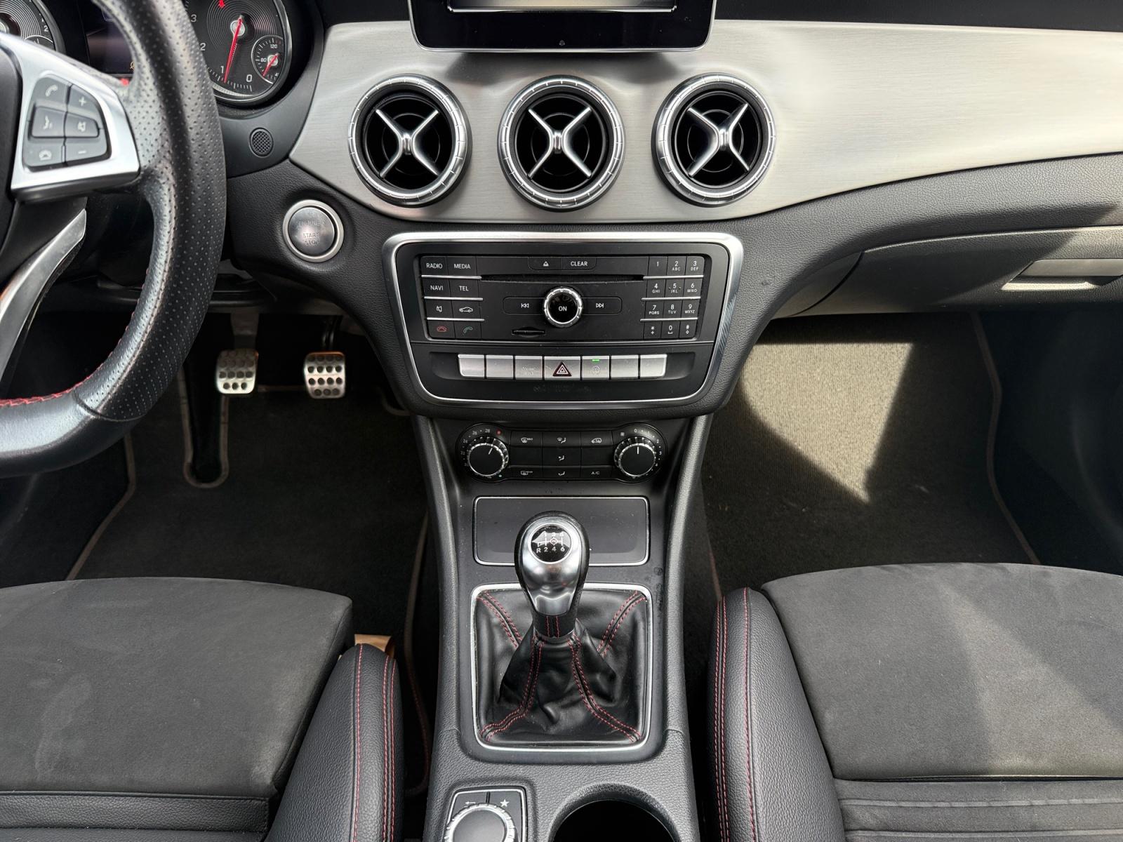 certified-beyne-heusay-mercedes-benz-cla-180-amg-line-wdd1173421n751679-12-20260508125854.jpg
