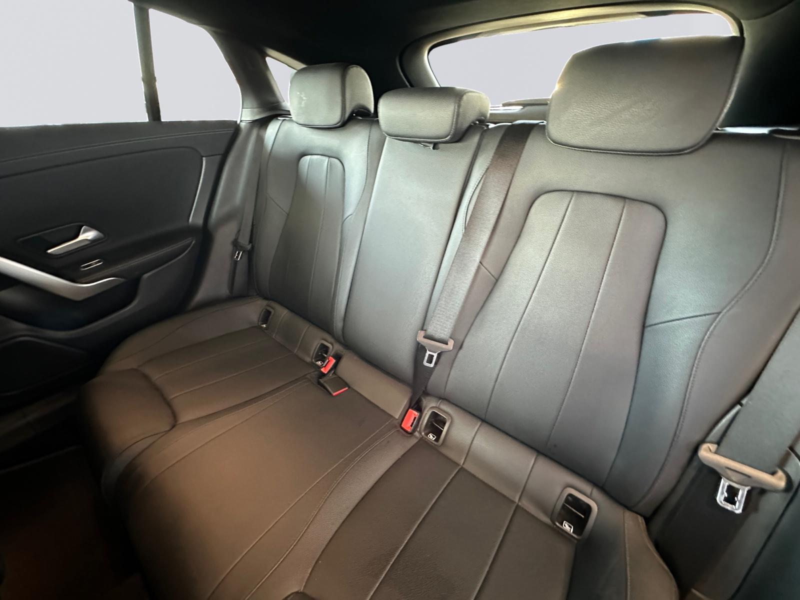 certified-beyne-heusay-mercedes-benz-cla-shooting-brake-250-e-business-solution-w1k1186861n170602-14-20260825125412.jpg