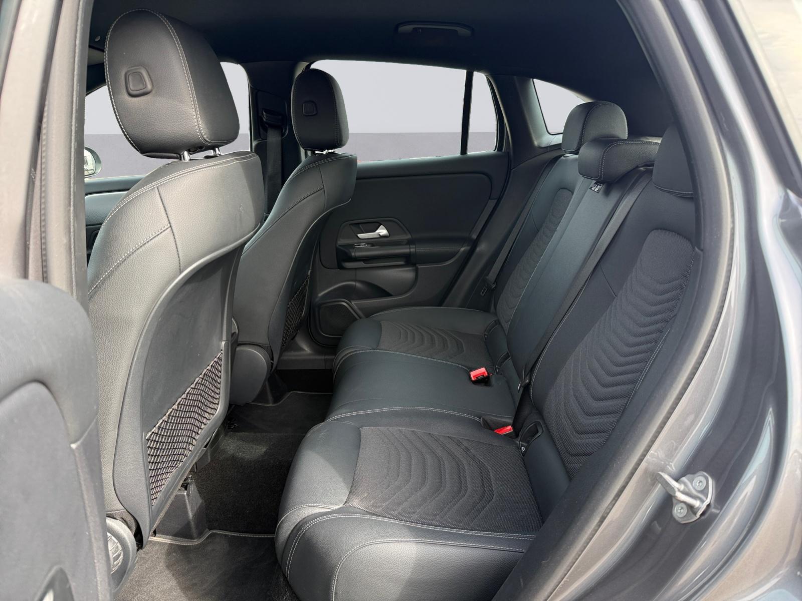 certified-beyne-heusay-mercedes-benz-gla-180-business-solution-w1n2477841j360785-13-20260801095927.jpg