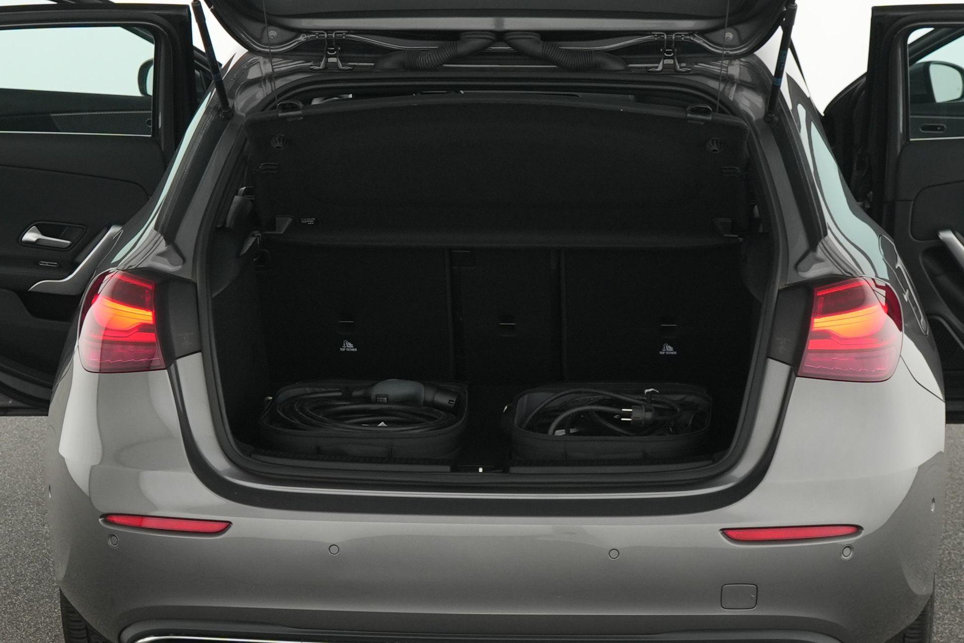 certified-namur-mercedes-benz-a-250-e-luxury-line-w1k3f8fb7rv194017-18-20260501050830.jpg