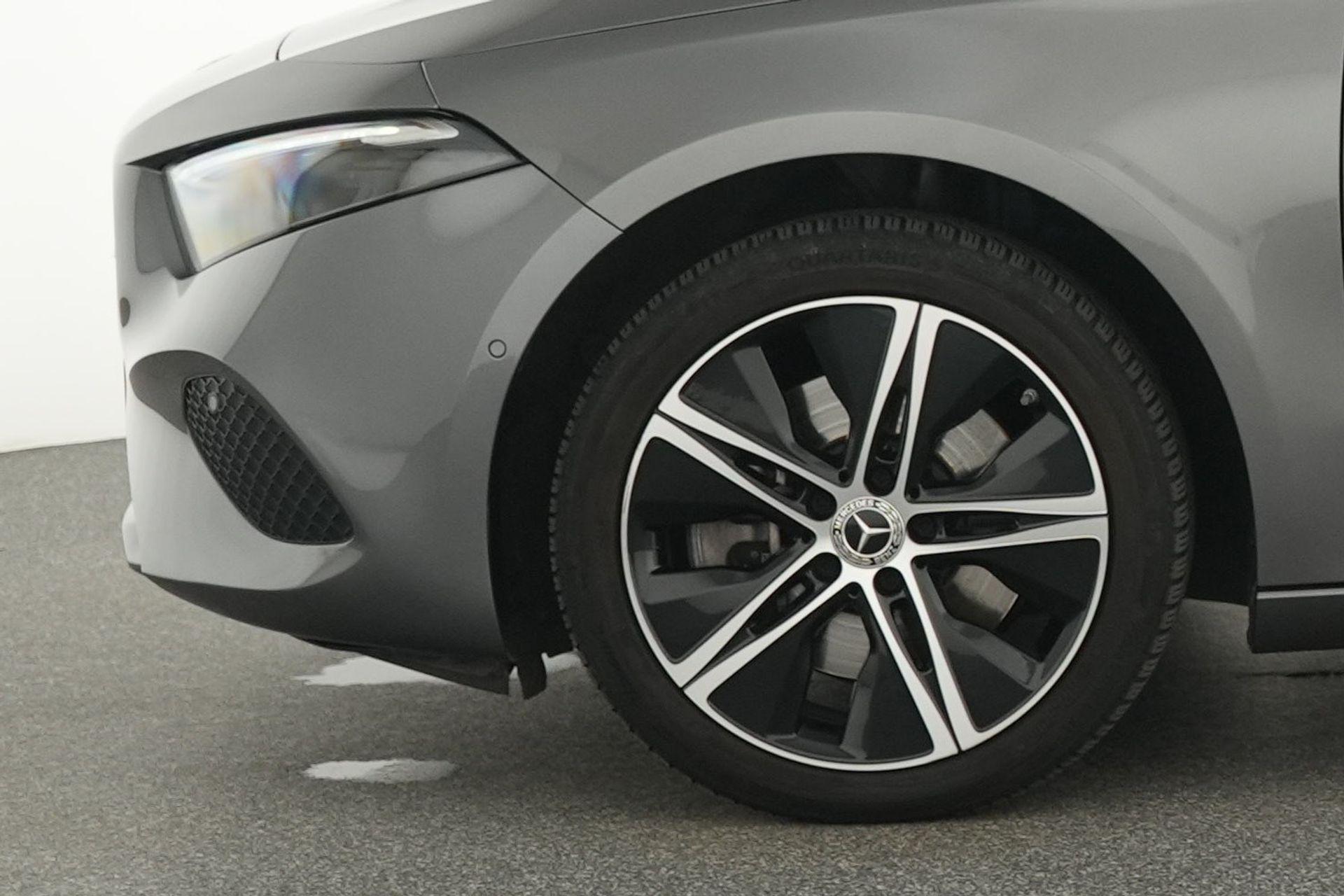certified-namur-mercedes-benz-a-250-e-luxury-line-w1k3f8fb7rv194017-5-20260501050822.jpg
