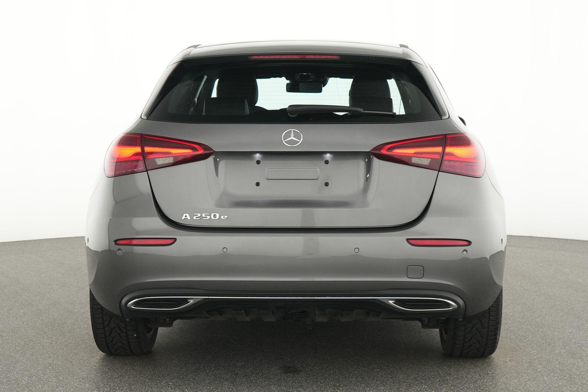 certified-namur-mercedes-benz-a-250-e-luxury-line-w1k3f8fb7rv194017-7-20260501050824.jpg