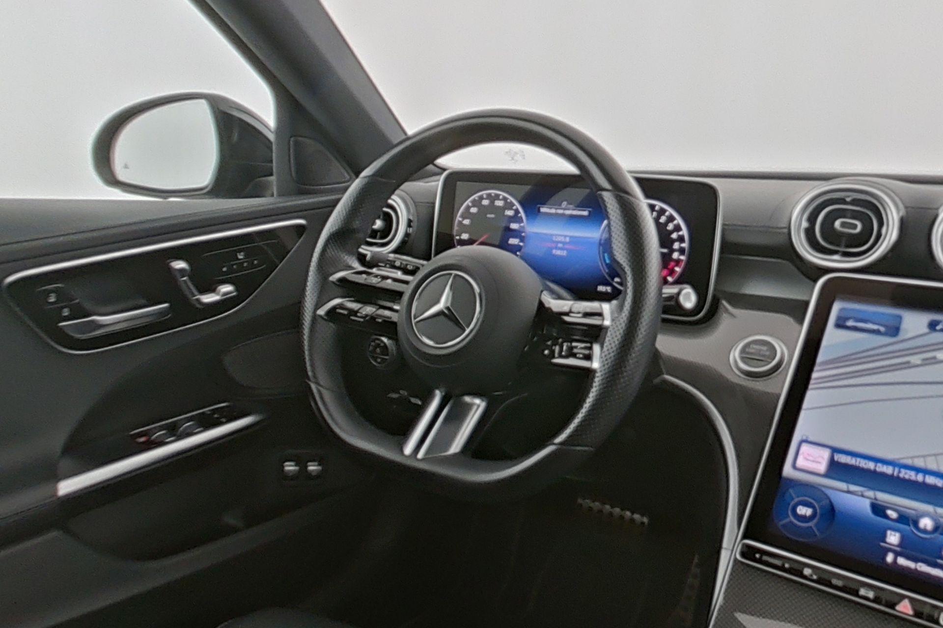 certified-alleur-mercedes-benz-c-300-e-break-amg-line-w1k2062541f047327-13-20260415034344.jpg