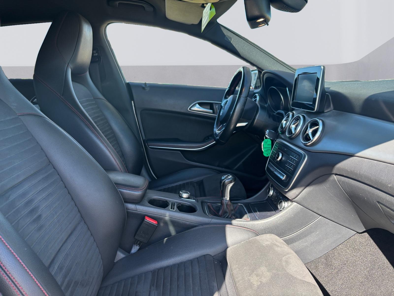 certified-arlon-mercedes-benz-cla-180-shooting-brake-amg-line-wdd1179421n463033-11-20260507133151.jpg