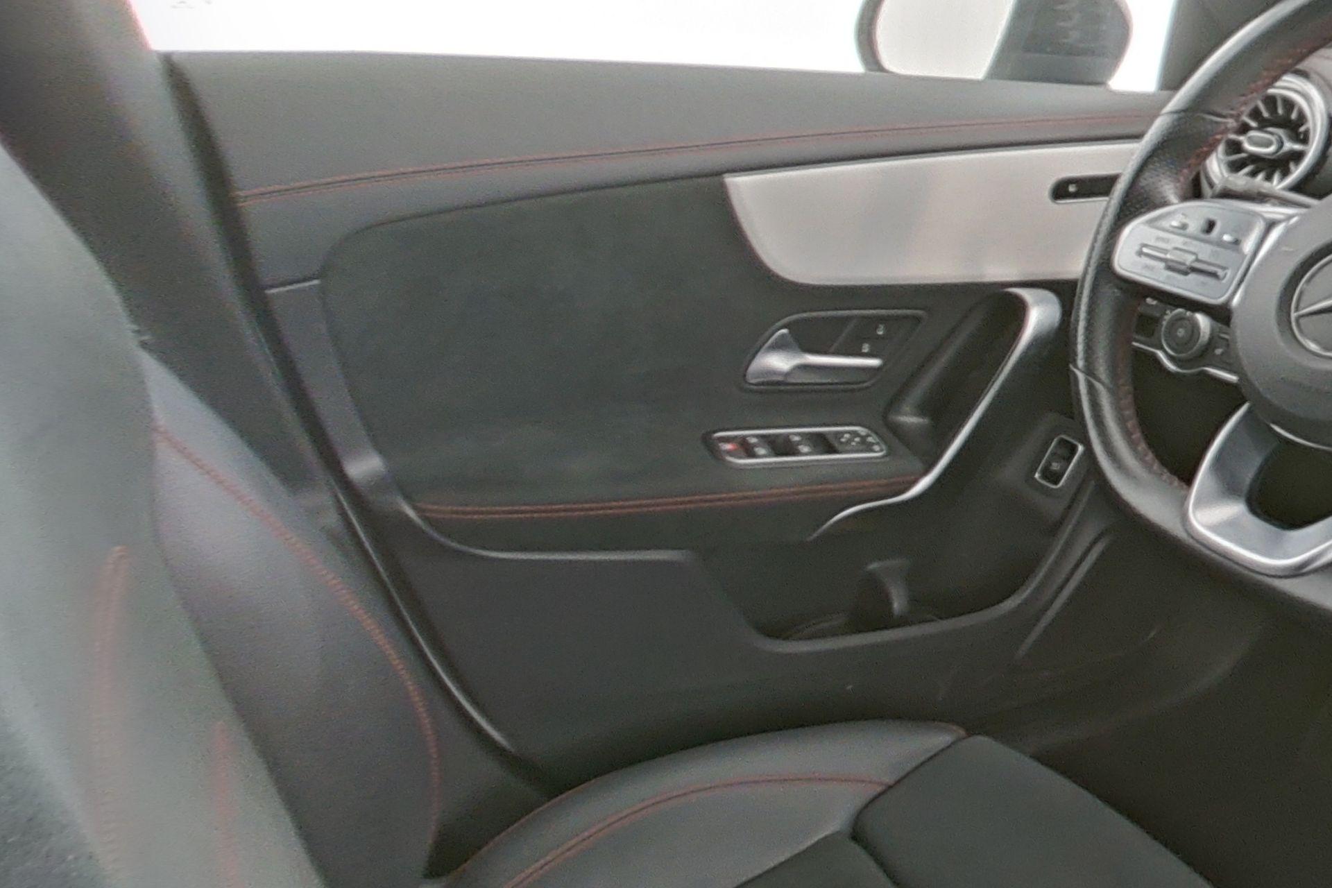 certified-beyne-heusay-mercedes-benz-cla-shooting-brake-180-amg-line-w1k5m8eb6pn325774-16-20260428062433.jpg