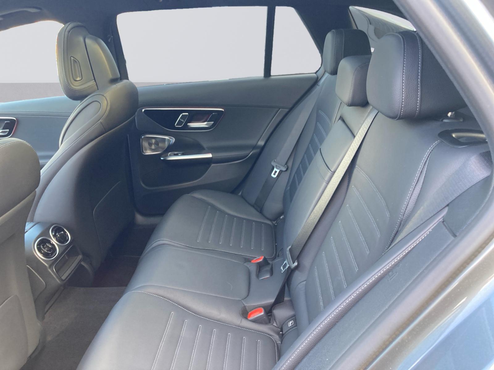 certified-namur-mercedes-benz-c-220-d-break-amg-line-w1kah0eb2rf138517-17-20260507133832.jpg