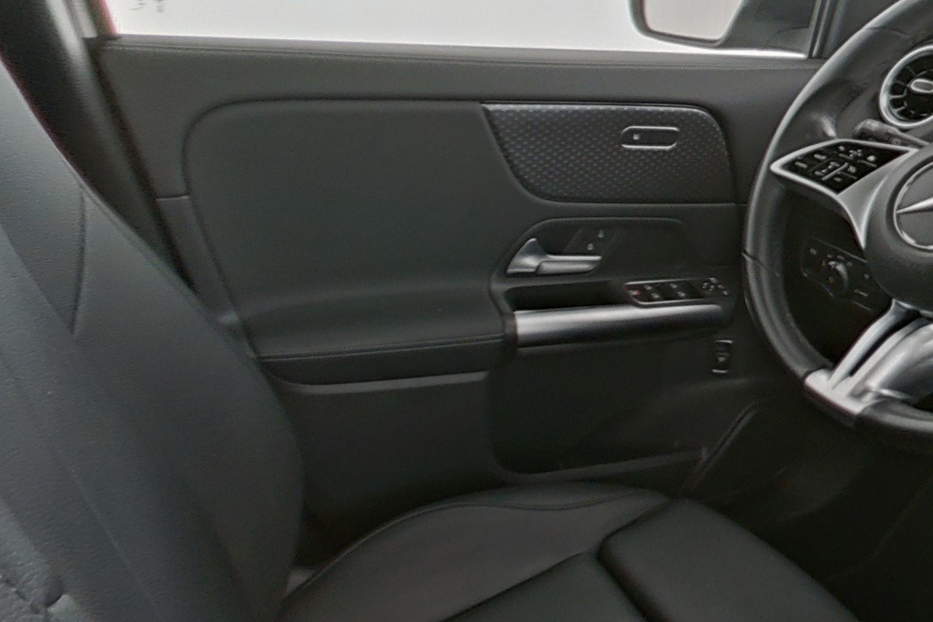 certified-namur-mercedes-benz-gla-180-d-progressive-w1n4n1ab7rj548232-16-20260521195419.jpg