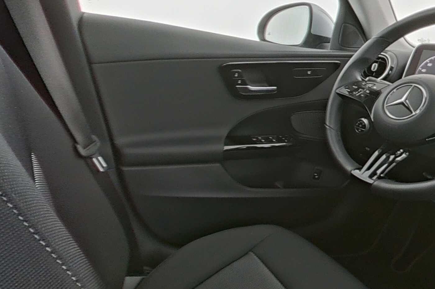 certified-namur-mercedes-benz-c-200-d-berline-w1kaf0db8pr111728-16-20260515144620.jpg