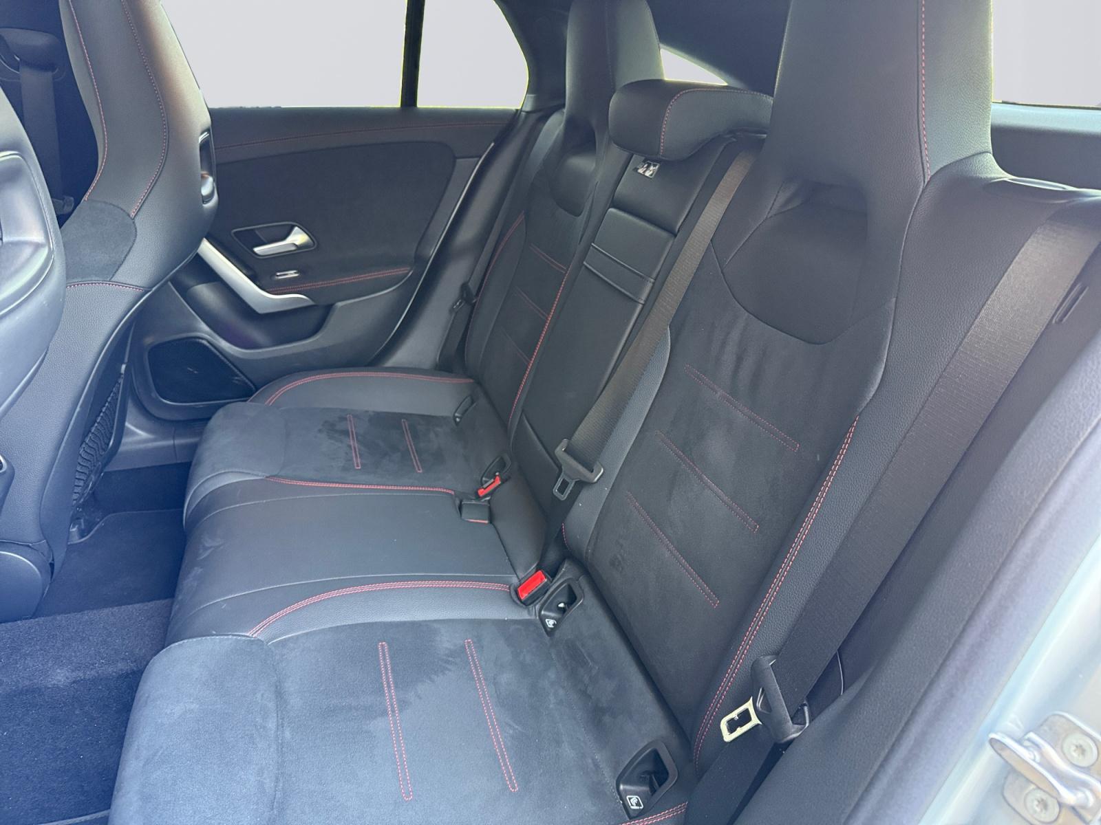 certified-namur-mercedes-benz-cla-180-shooting-brake-amg-line-w1k5m8eb4sn550574-19-20260529141822.jpg