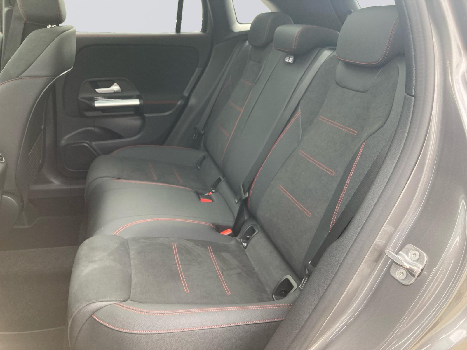 certified-namur-mercedes-benz-gla-180-amg-line-w1n4n8eb3tj758384-17-20260511100748.jpg