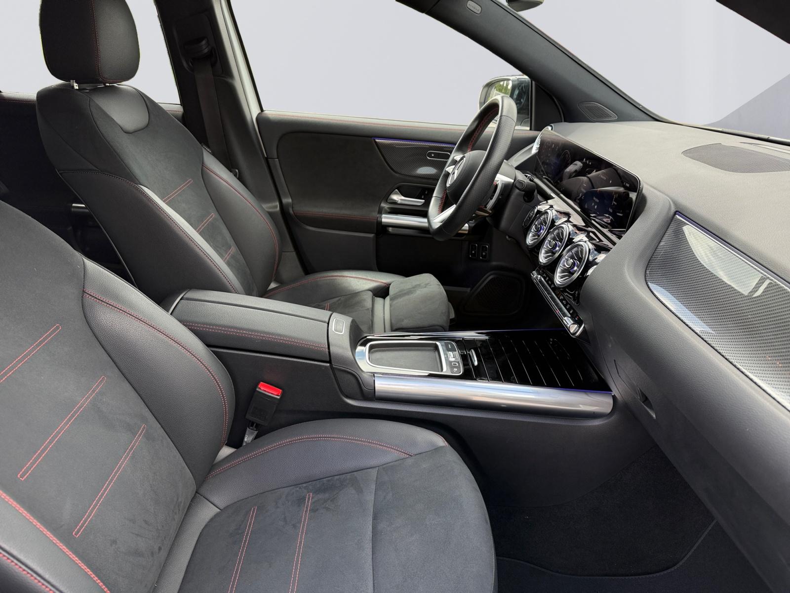 certified-namur-mercedes-benz-gla-250-e-amg-line-w1n4n8fb9tj781893-12-20260529165317.jpg