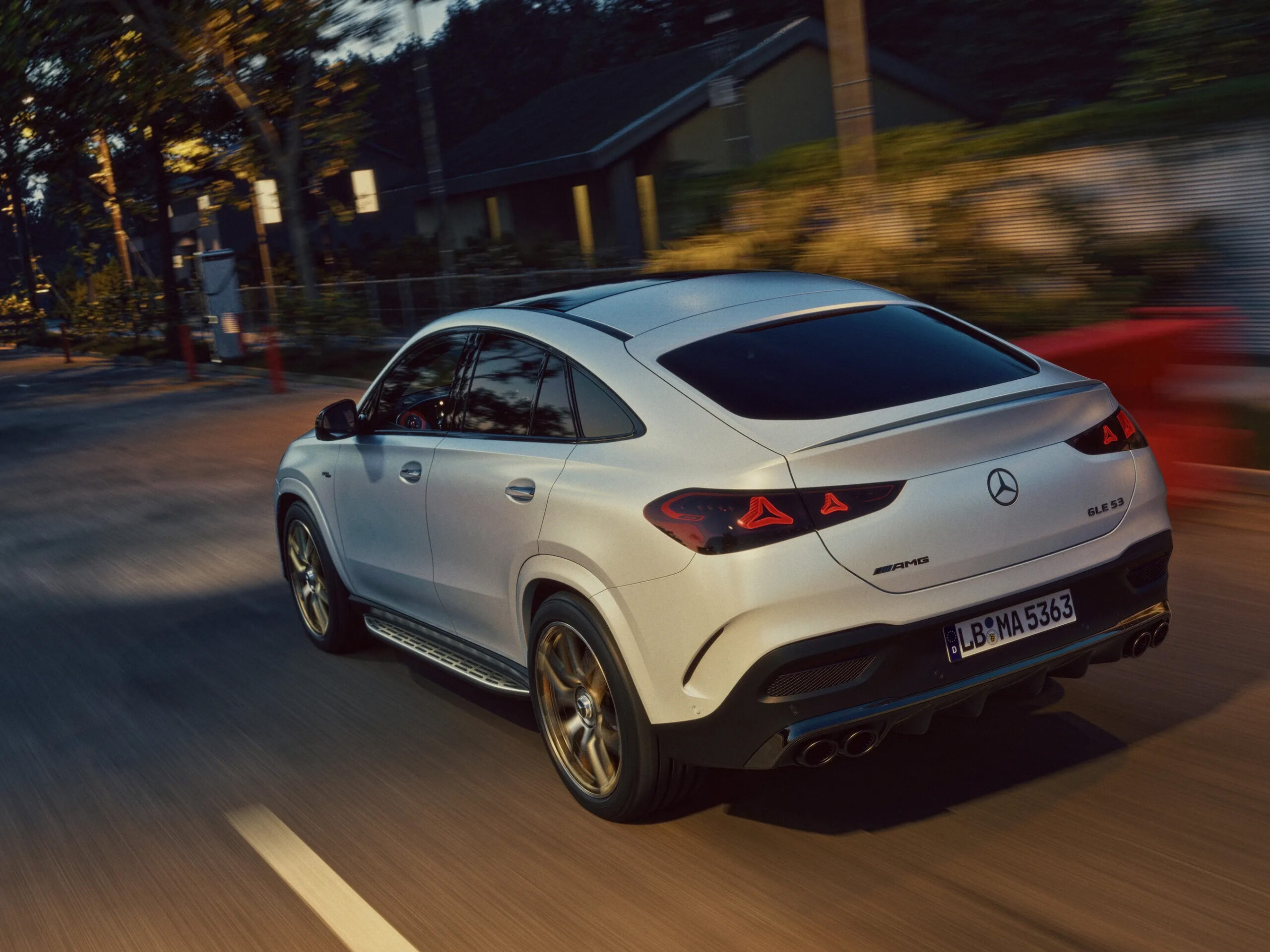 Mercedes-AMG-GLE-Coupe-04