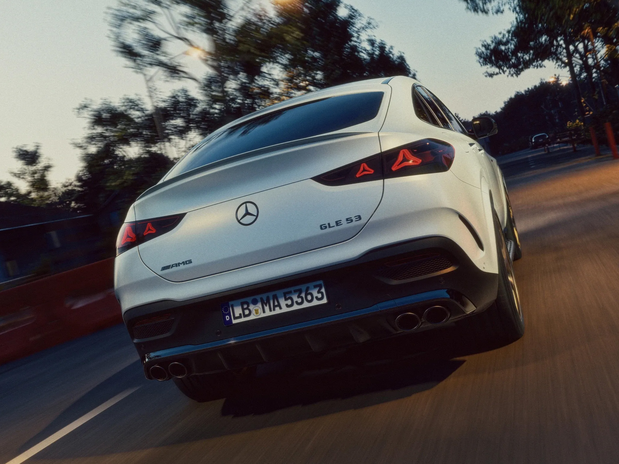 Mercedes-AMG-GLE-Coupe-05