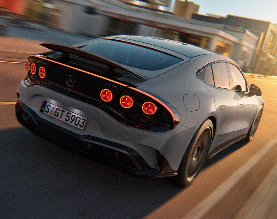 Mercedes-AMG-GT-4-Portes-04