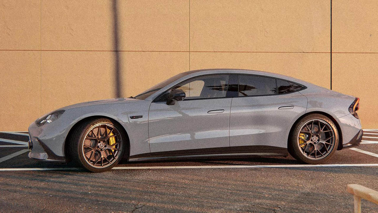 Mercedes-AMG-GT-4-Portes-07