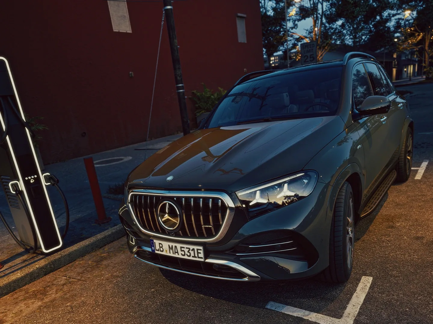 Mercedes-Benz-GLE-AMG-SUV-03