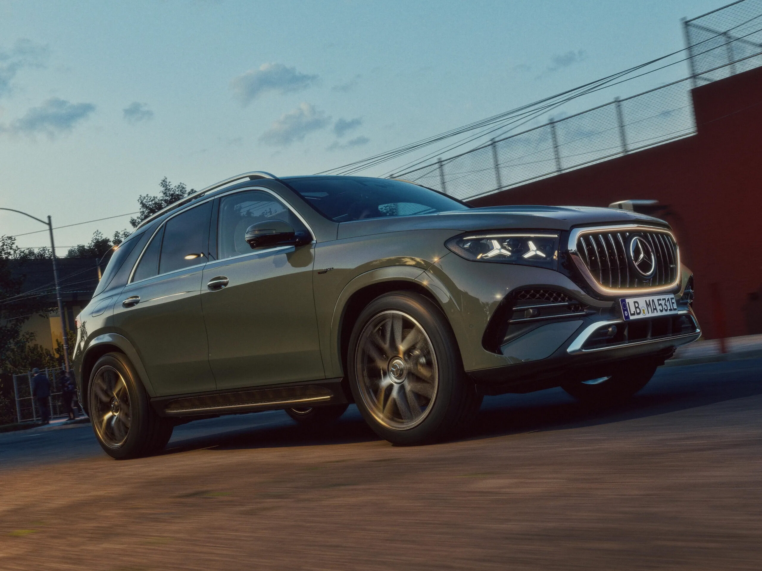 Mercedes-Benz-GLE-AMG-SUV-05