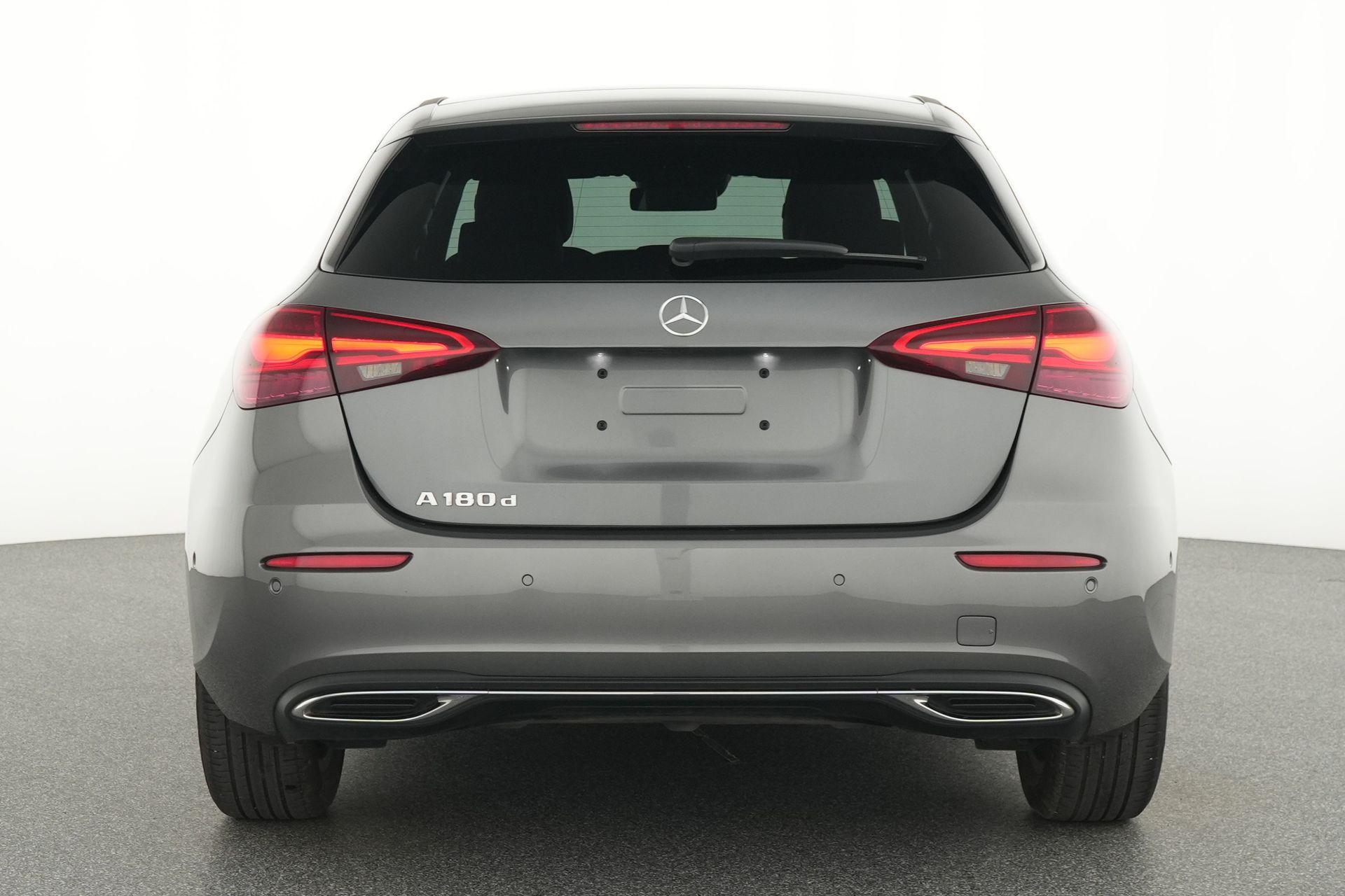 certified-alleur-mercedes-benz-a-180d-business-line-w1k3f1ab3tj532073-8-20260716111611.jpg