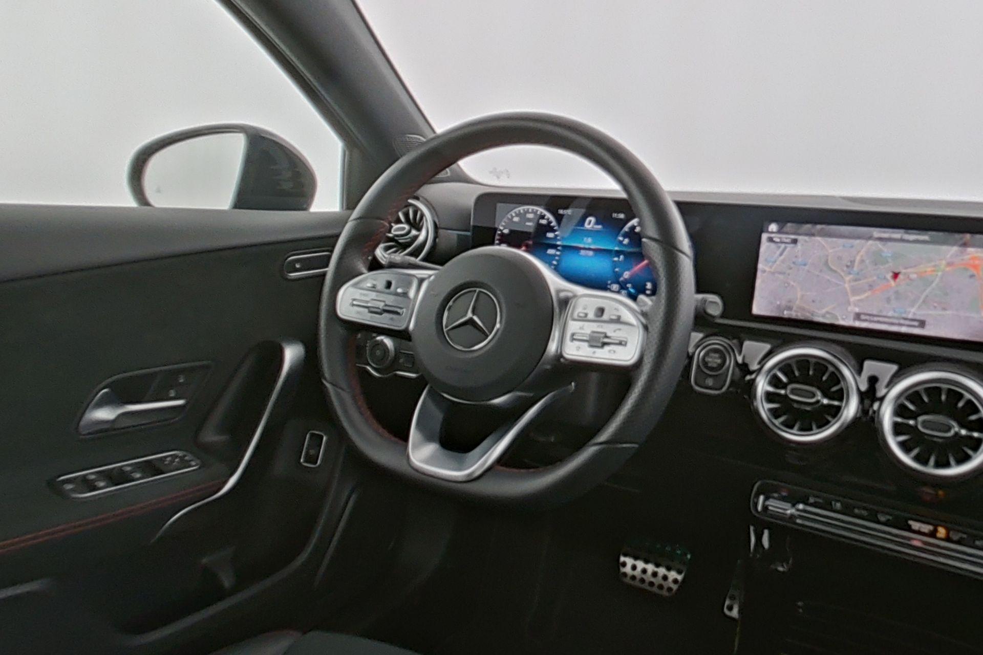 certified-alleur-mercedes-benz-a-200-berline-amg-line-w1k1771871j354223-13-20260716112918.jpg