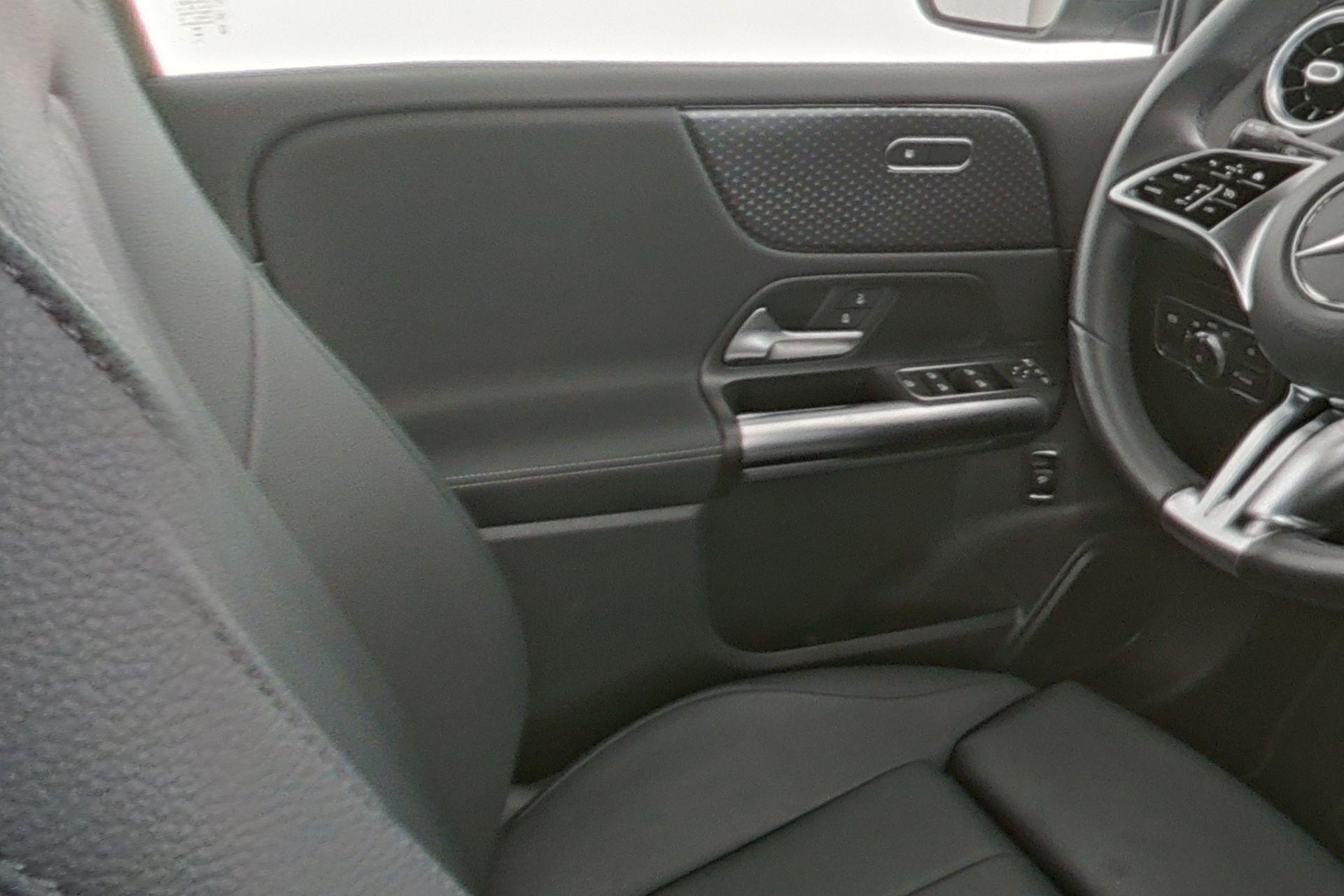 certified-arlon-mercedes-benz-b-180-d-progressive-w1k4f1ab5sj728499-16-20260812031926.jpg