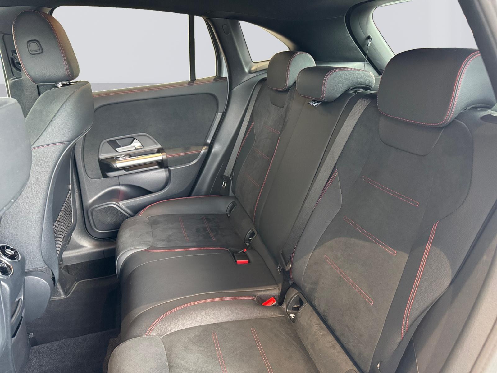 certified-beyne-heusay-mercedes-benz-gla-180-amg-line-w1n4n8eb3sj636025-13-20260716162707.jpg