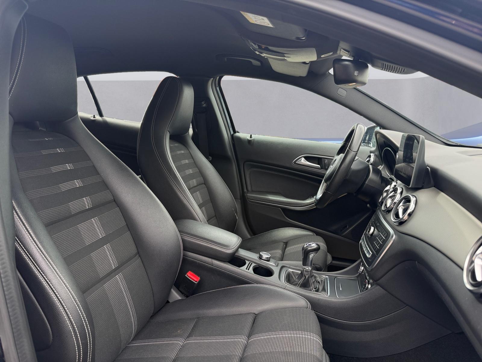 certified-beyne-heusay-mercedes-benz-gla-180d-urban-wdc1569121j520842-15-20260916162137.jpg
