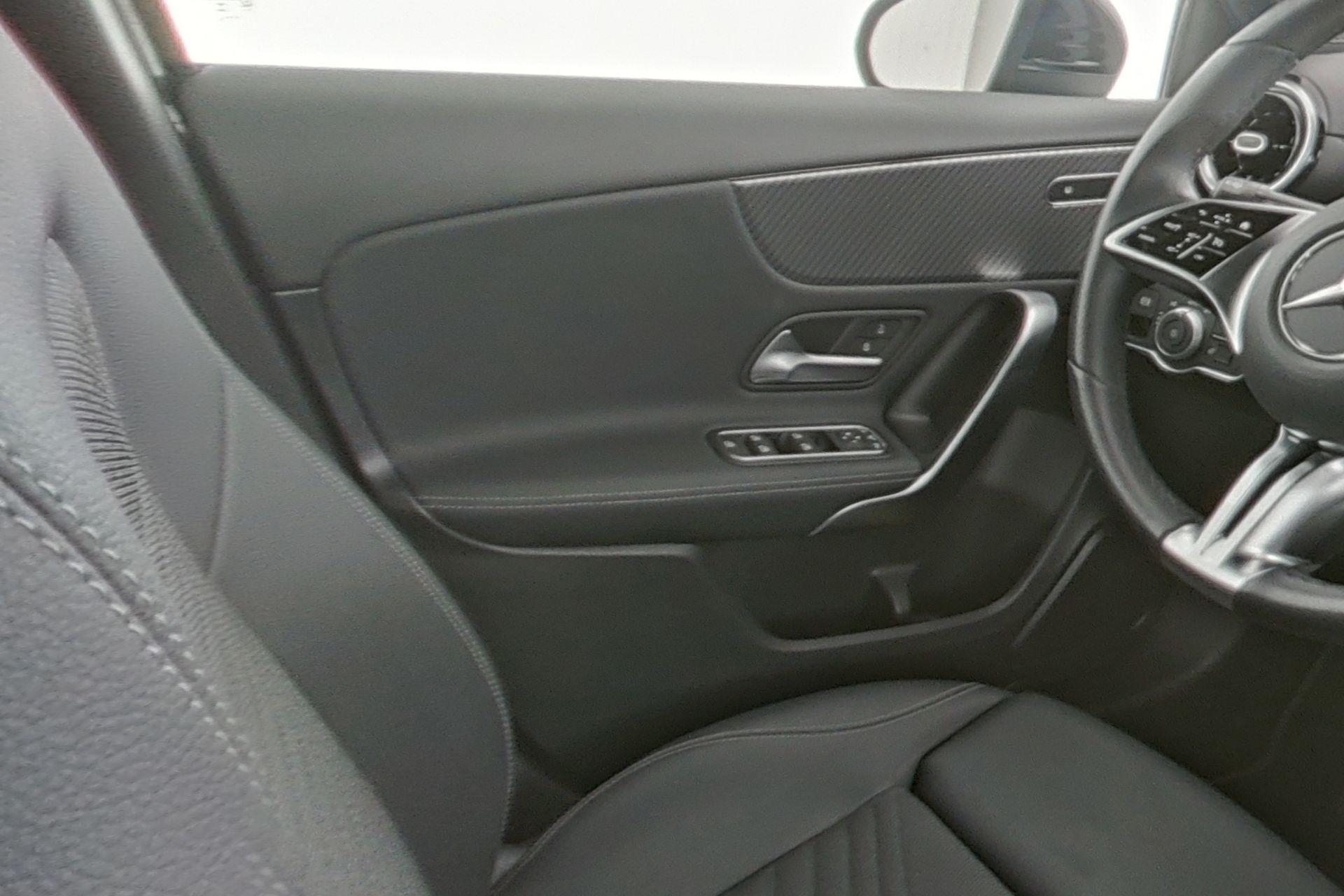 certified-eupen-mercedes-benz-a-180d-business-line-w1k3f1abxsv221988-16-20260827030313.jpg