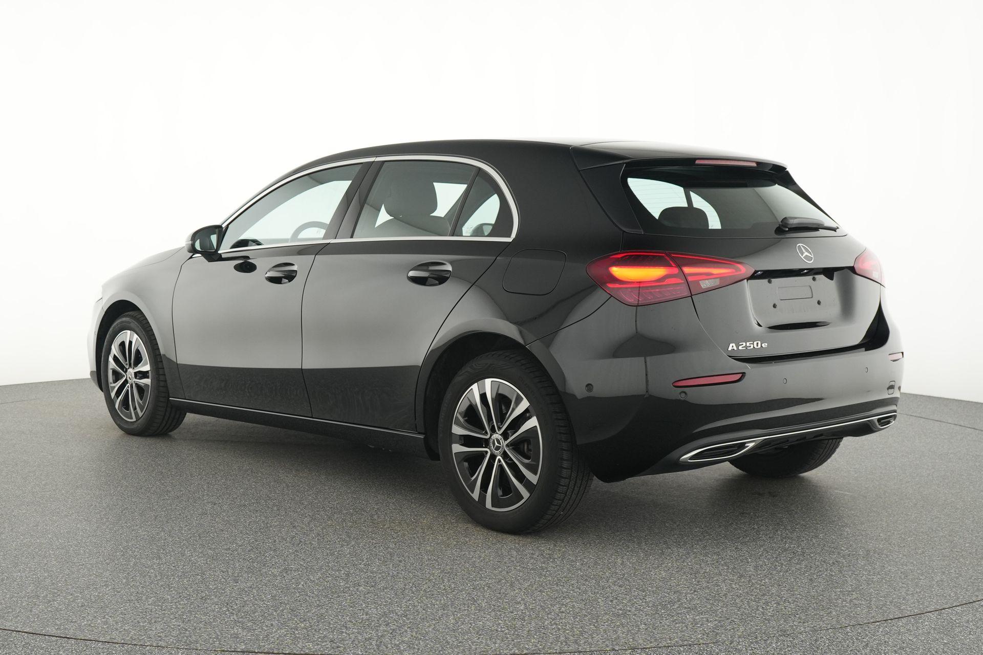certified-eupen-mercedes-benz-a-250e-business-line-w1k3f8fb7rv193188-3-20260727015110.jpg